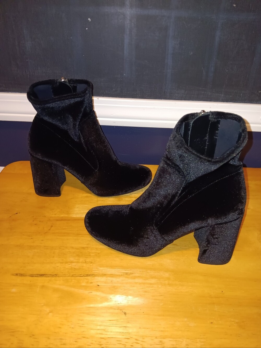 Prada Velvet Heeled Zip Boots Size 38 1/2 - Picture 3 of 6